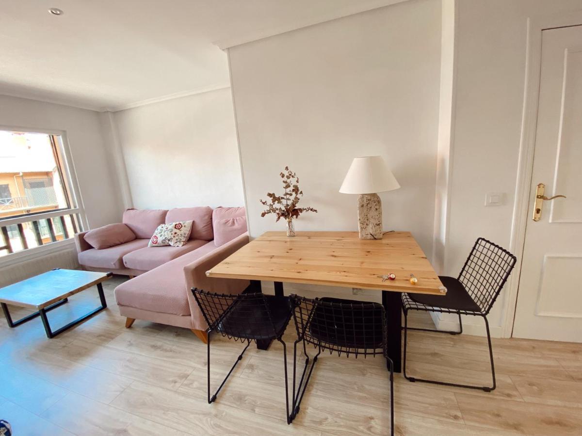 Nuria Apartment Comillas